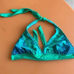 Athleta Comfy and sturdy halter bikini top